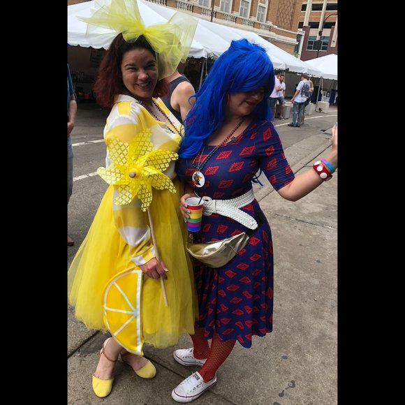 Hello Friends! - Picture 9 of 15